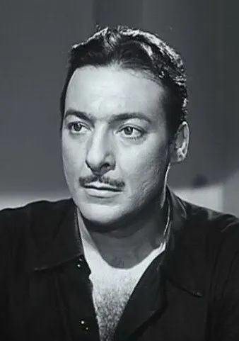 رشدي أباظة بطل فيلم صغيرة على الحب أمام سعاد حسني