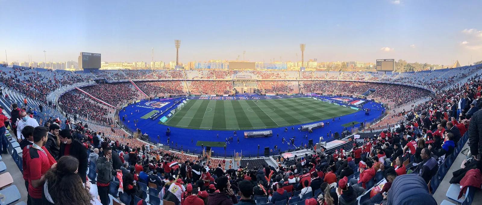 استاد القاهرة الدولي يستعد لقمة الأهلي وبيراميدز في 23 نوفمبر 2026